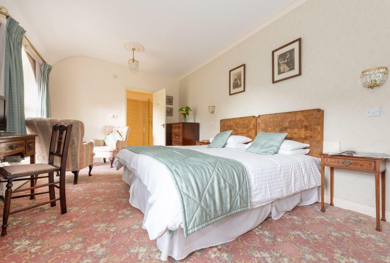 Royal Glen Hotel 3*